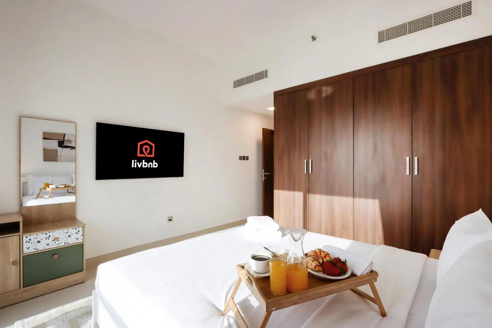 Livbnb - 1B With Sunset View Near Community Circle Park Jvc Dubai United Arab Emirates