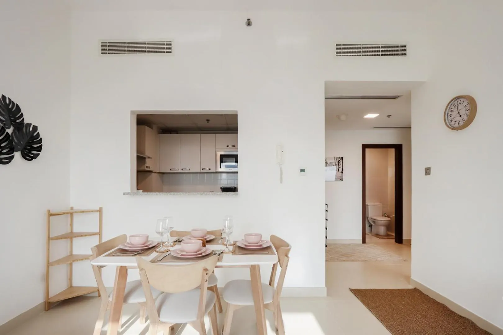 Livbnb - 1B With Sunset View Near Community Circle Park Jvc Dubai 0*,  United Arab Emirates